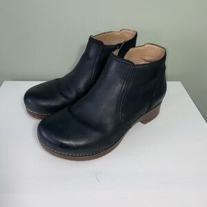 Dansko Women’s Black Leather Oiled Zipped Bootie Ankle Boots Shoes Clog EU 39